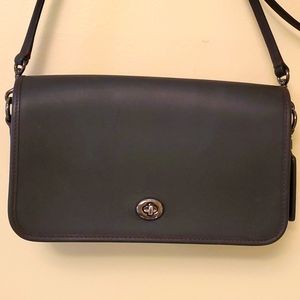 Coach Dinky Convertable Crossbody Bag Black Leather Gunmetal Hardware.